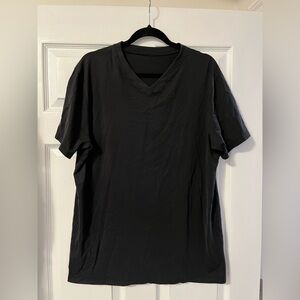 Men’s lululemon t-shirt